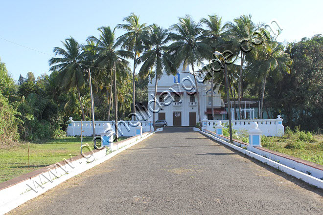 A path leading to the Church