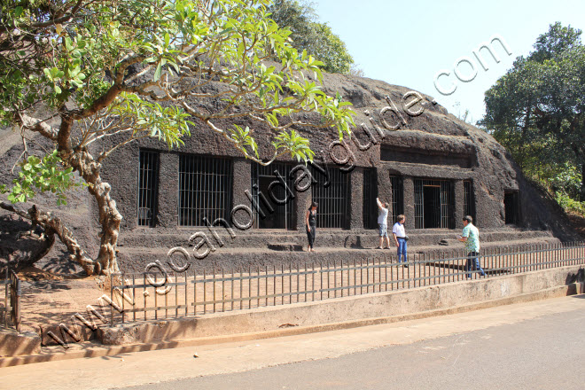 Arvalem Caves, Goa